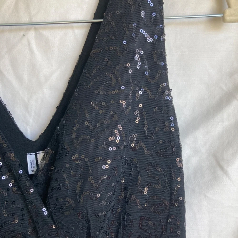 Black cocktail dress - Picture 3 of 5